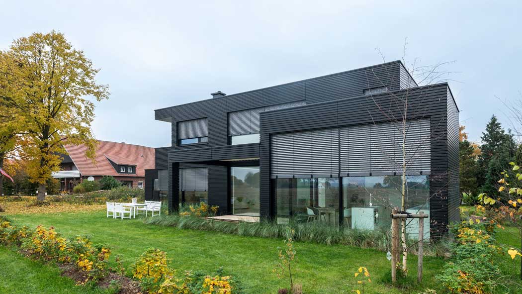 ROMA - Freistehendes Haus mit Modulraffstoren